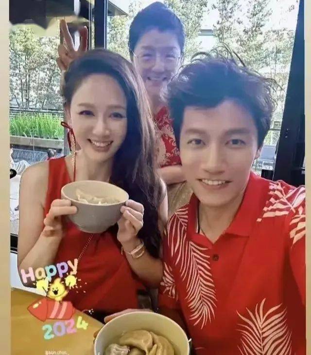 从instagram的一系列更新中可以看到,这对夫妻在男方的家乡柔佛州与