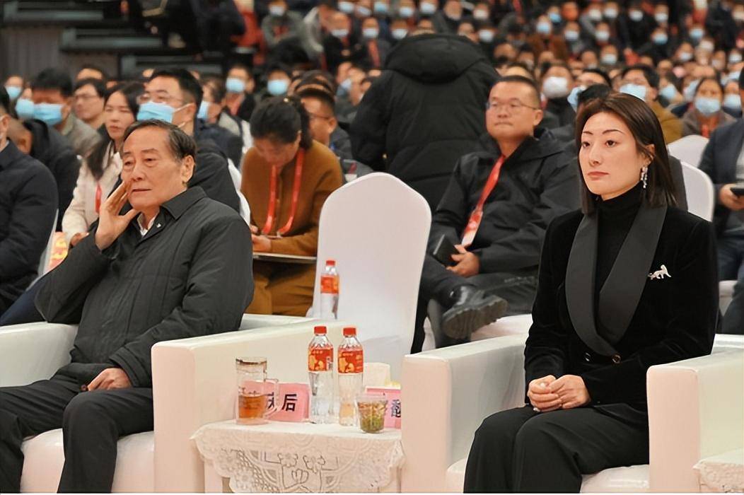 曾数次问鼎"首富",接班人早已敲定_宗馥莉_企业_杭州