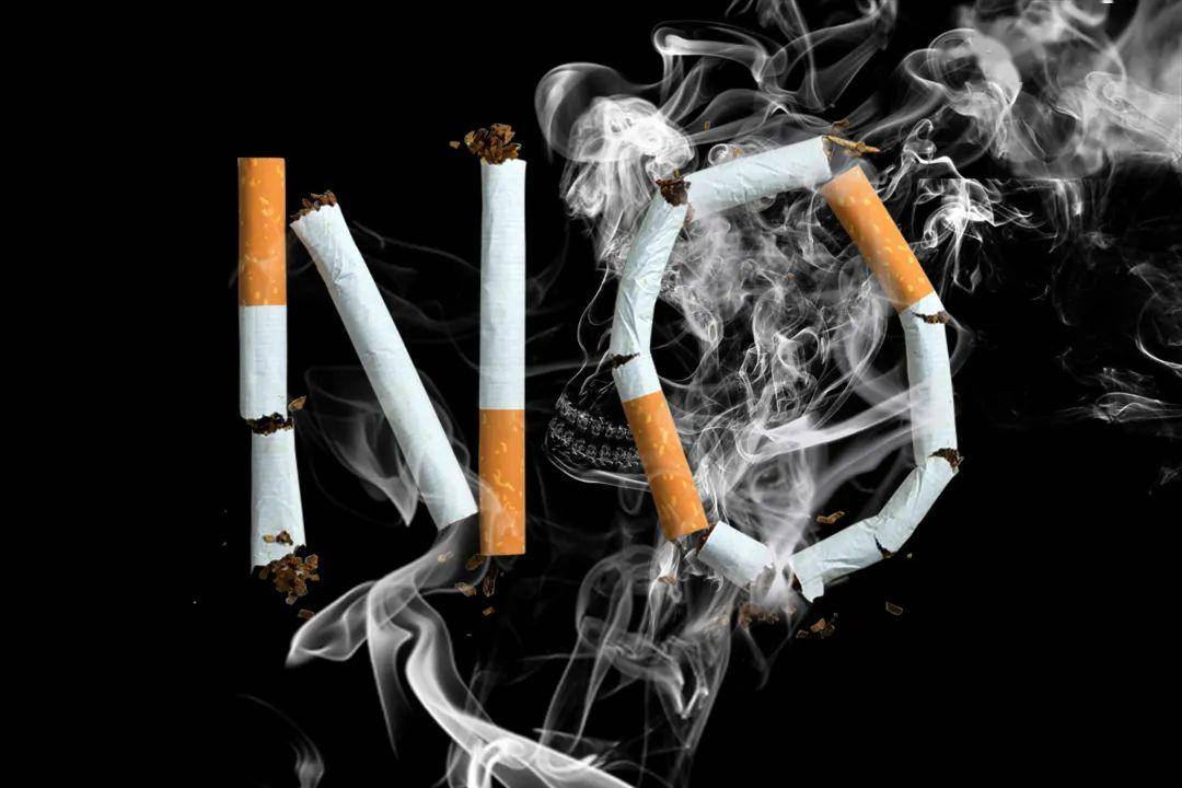 二手烟是指由吸烟者在吸烟过程中吐出的主流烟草烟雾,以及从卷烟或