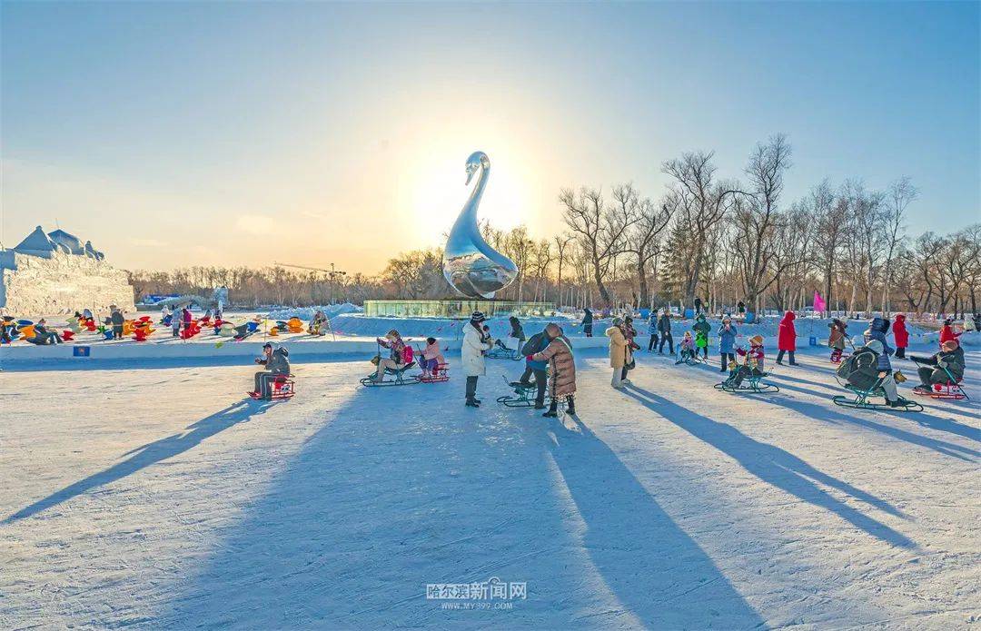 比历史同期低2℃至3℃,哈尔滨西部,鹤岗,佳木斯比历史同期低1℃至2