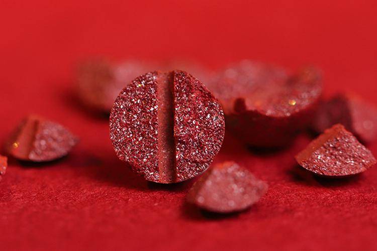 朱砂傍身,安平一生._质感_象征_中国