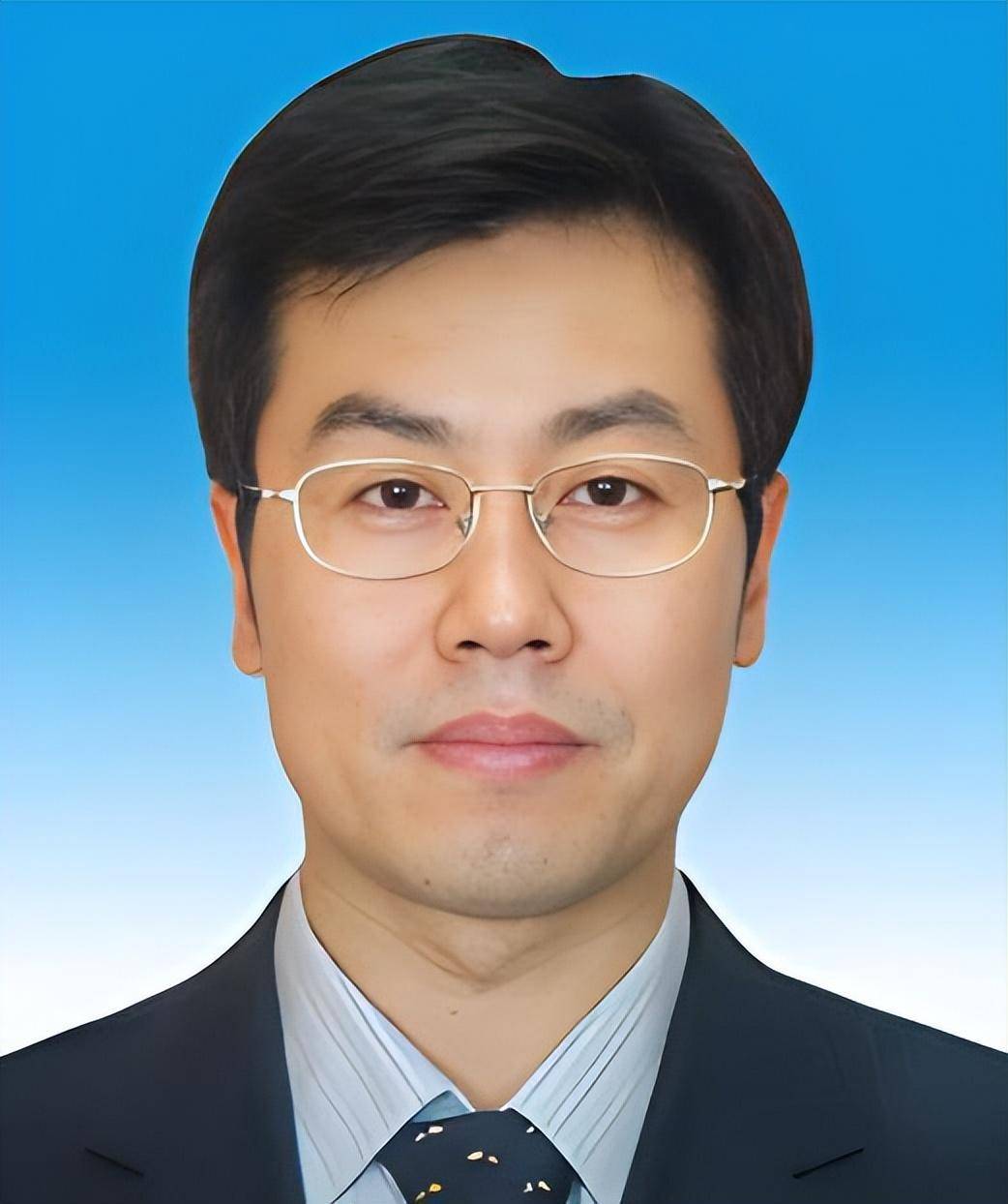 李良生,升任水利部副部长