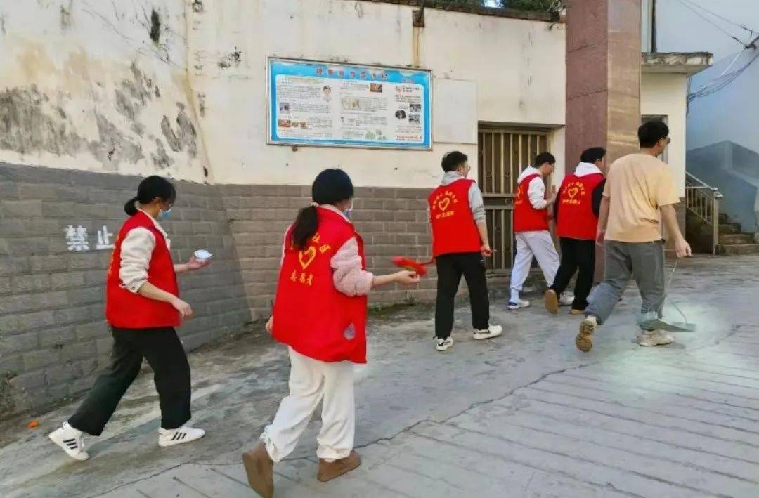 2月15日至21日,我院管科23-3班马亚丽同学前往甘肃省礼县城关镇参与