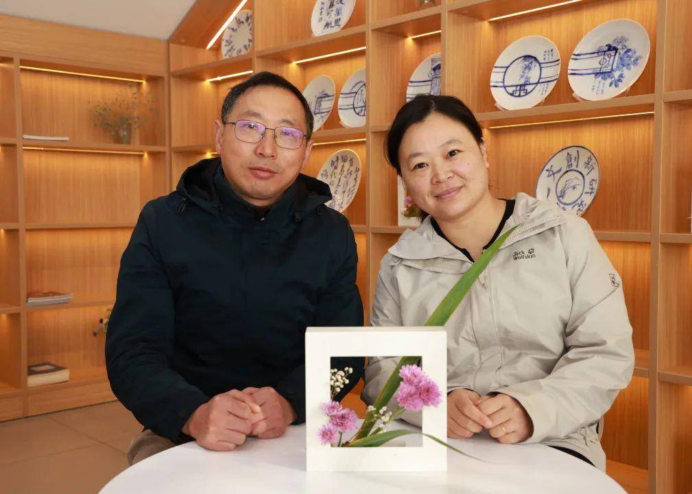 班主任师徒结对许言福老师参与青教赛,并荣获一等奖现根据办学实际向