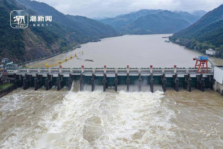 富春江大坝今年首次开闸泄洪 十年来罕见_影响_降雨_浙江