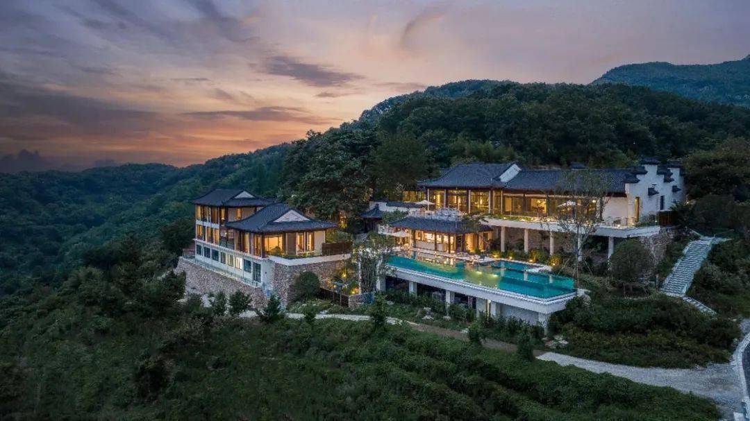 刚刚过去的龙年春节假期,全国各地酒店迎来了开门红,华住集团旗下高端