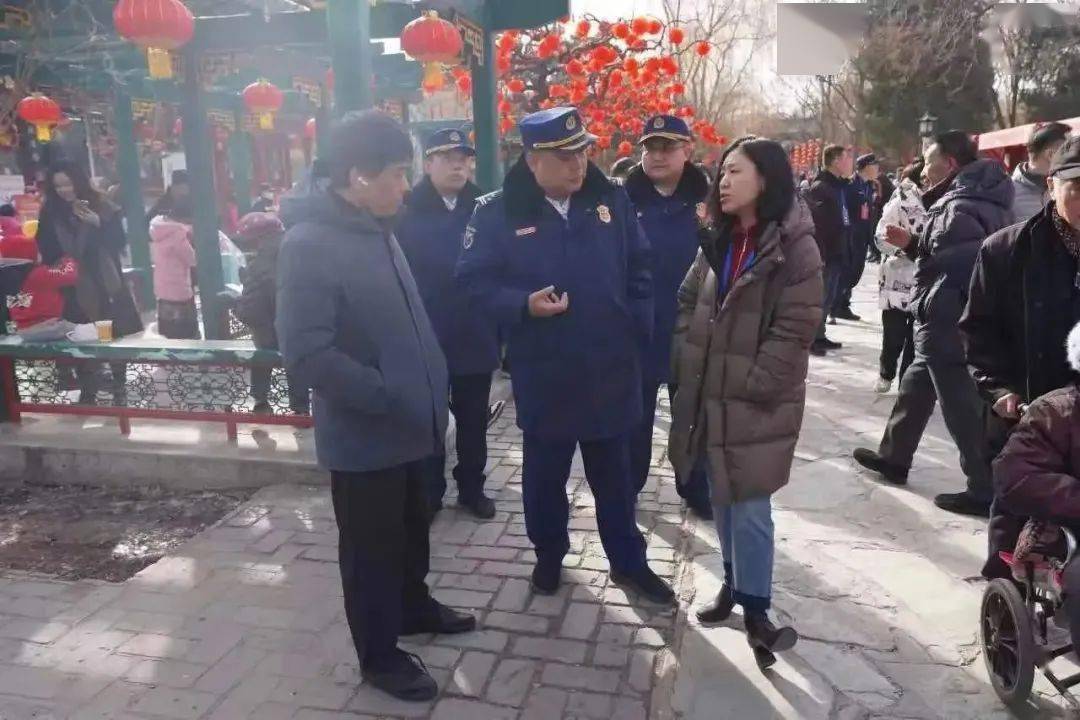 局局长琼色,政治委员郝军辉,北京总队总队长吴振坤,政治委员潘业辉,区