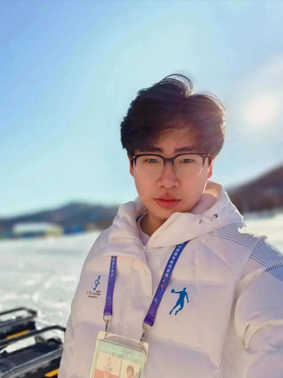青春闪耀"十四冬"丨扎兰屯职业学院"小雪团儿"有些