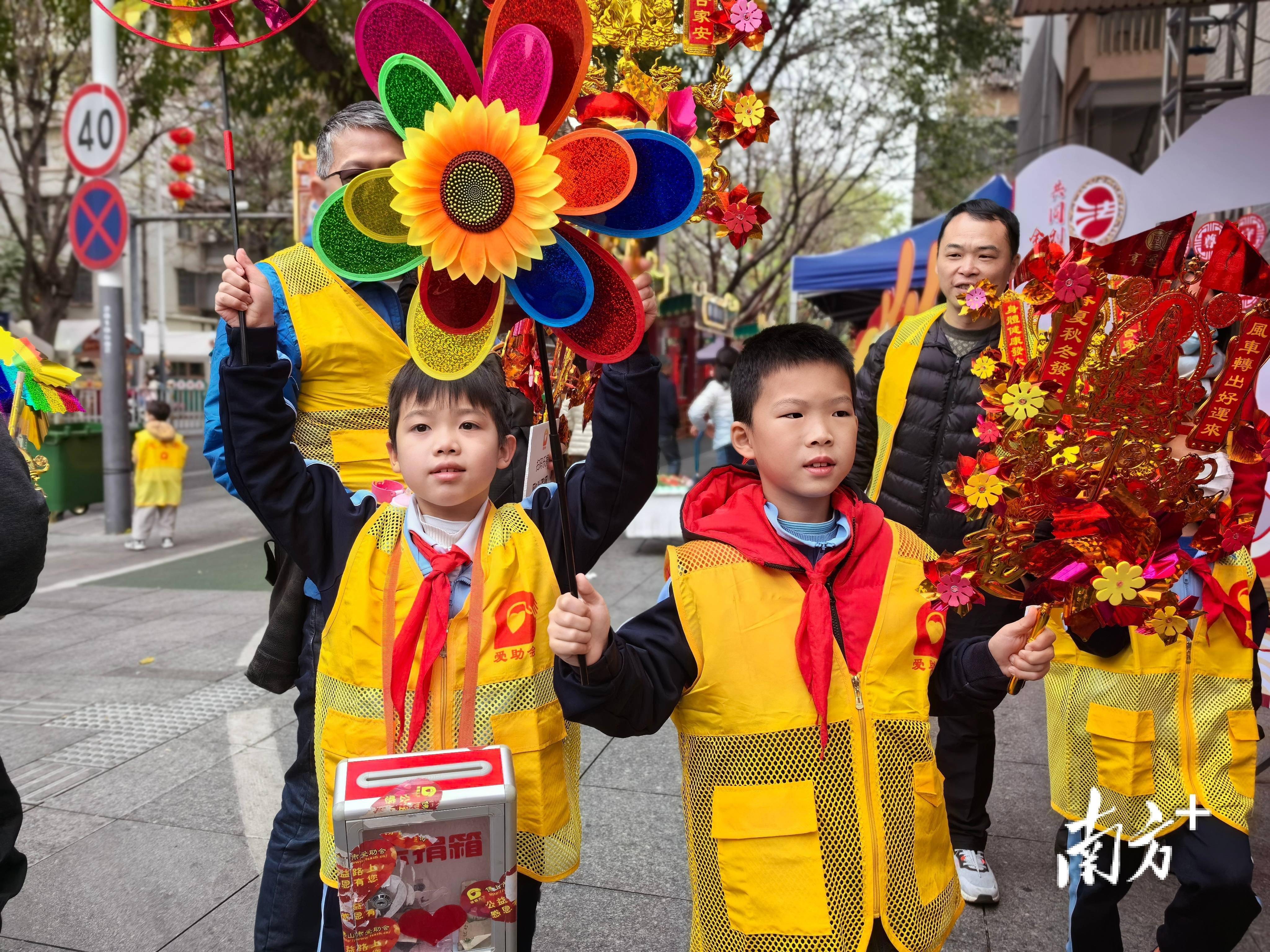 阎锋 摄2024年"通济禅城"慈善月活动正在进行之中,"行善同德"行通济