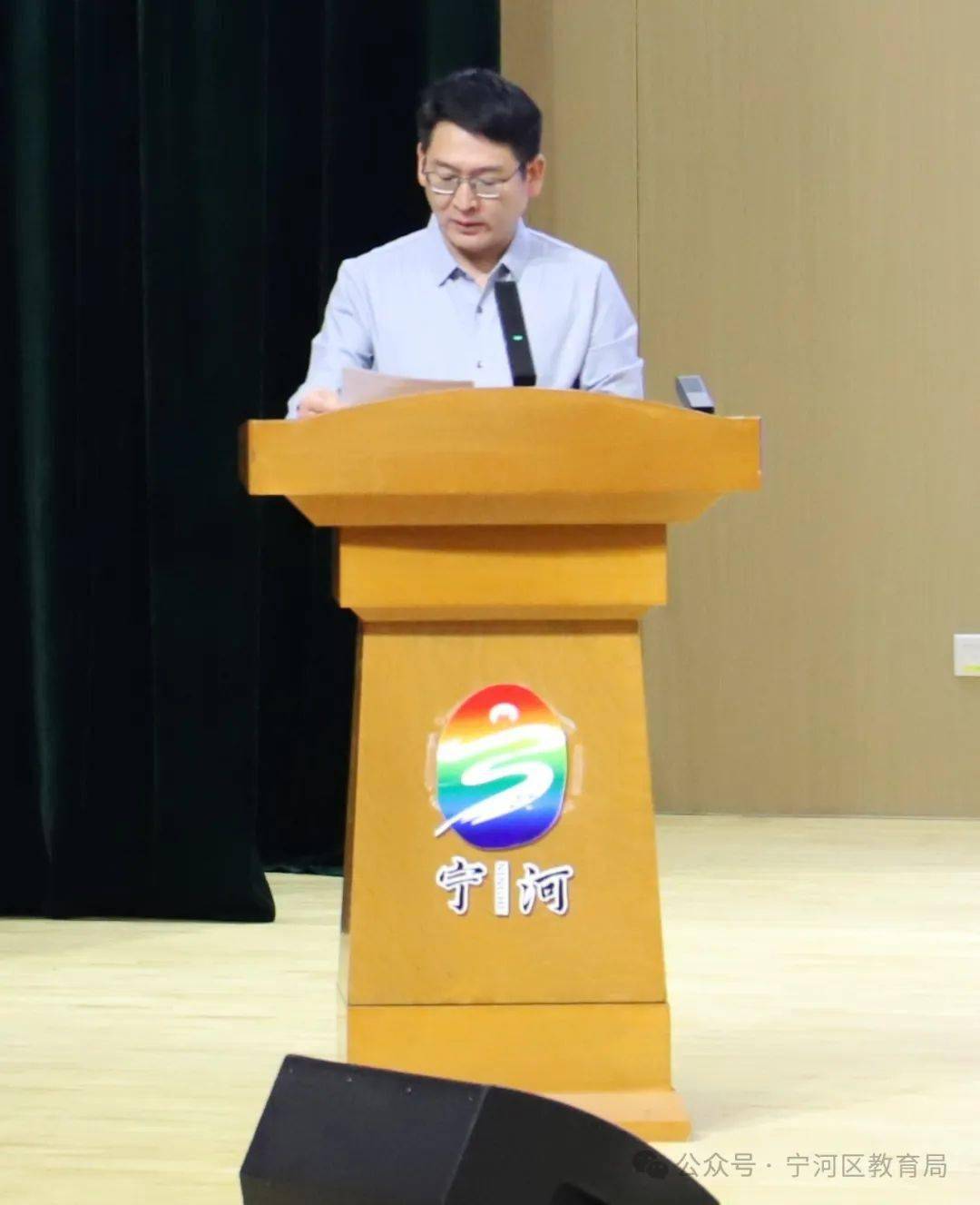 《科技教育引领学校特色发展》芦台街教育党委副书记,总校长初连城