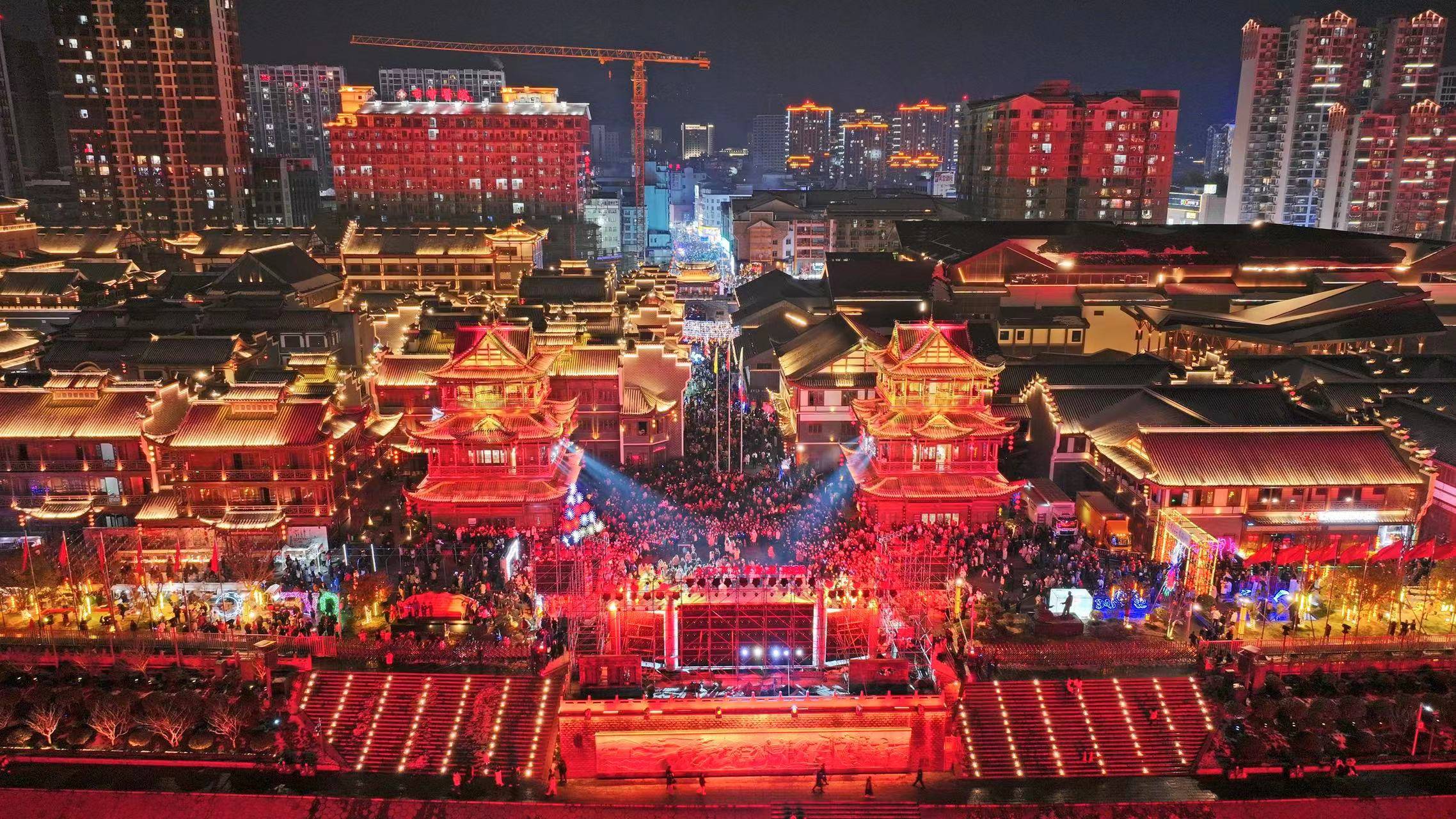 2024年张家界元宵灯会火爆回归_活动_大庸_文化