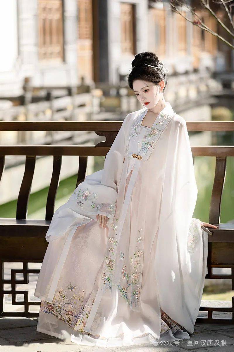 汉服新品总宣丨这期春意扑面而来~仙气款,日常款,儿童款都有哦!