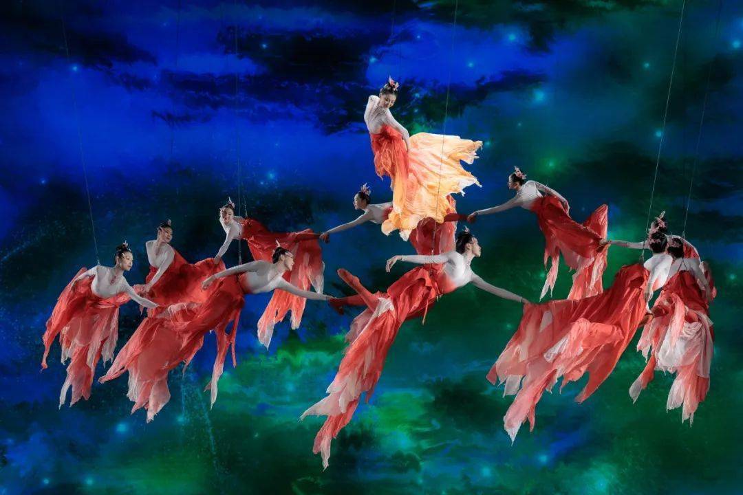今天带你了解春晚舞蹈《锦鲤》台前幕后_艺术_中国_文化