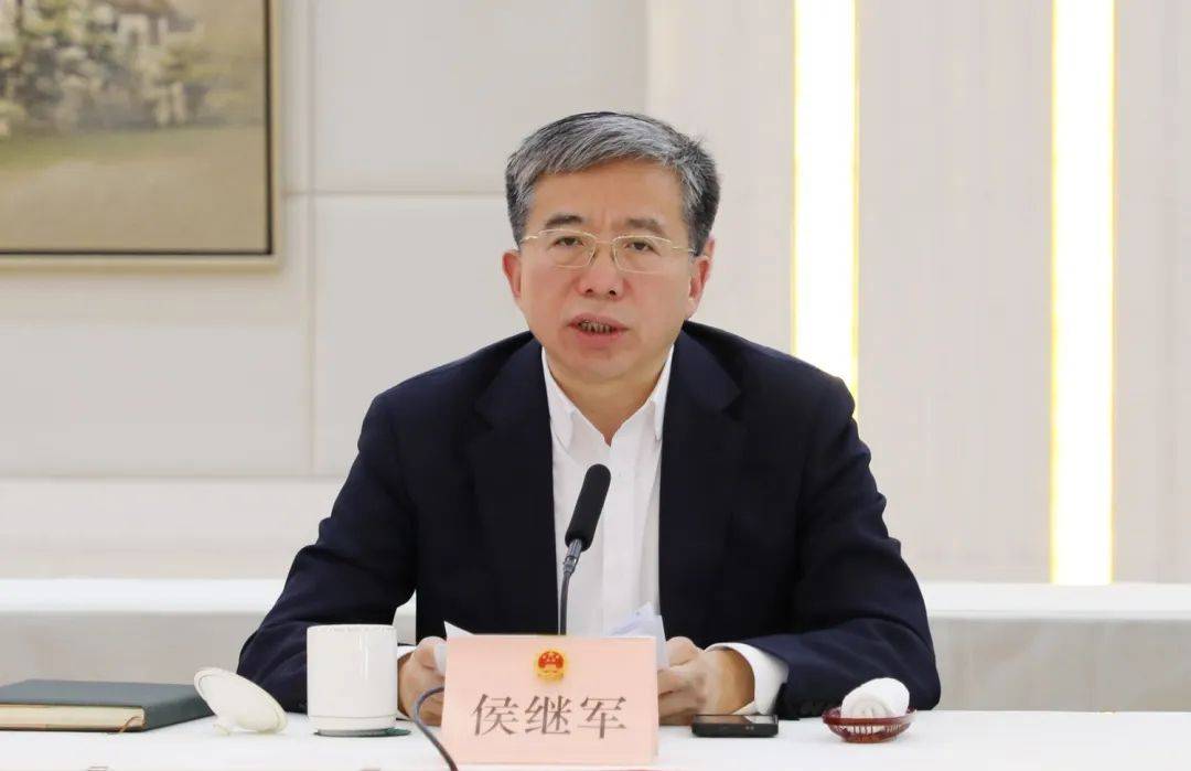 长宁区人大常委会党组与区政府党组(扩大)2024年工作沟通会召开_发展