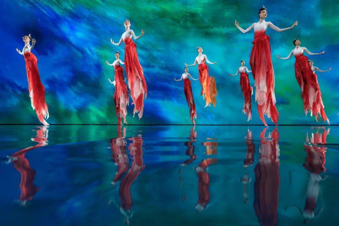 今天带你了解春晚舞蹈《锦鲤》台前幕后_艺术_中国_文化