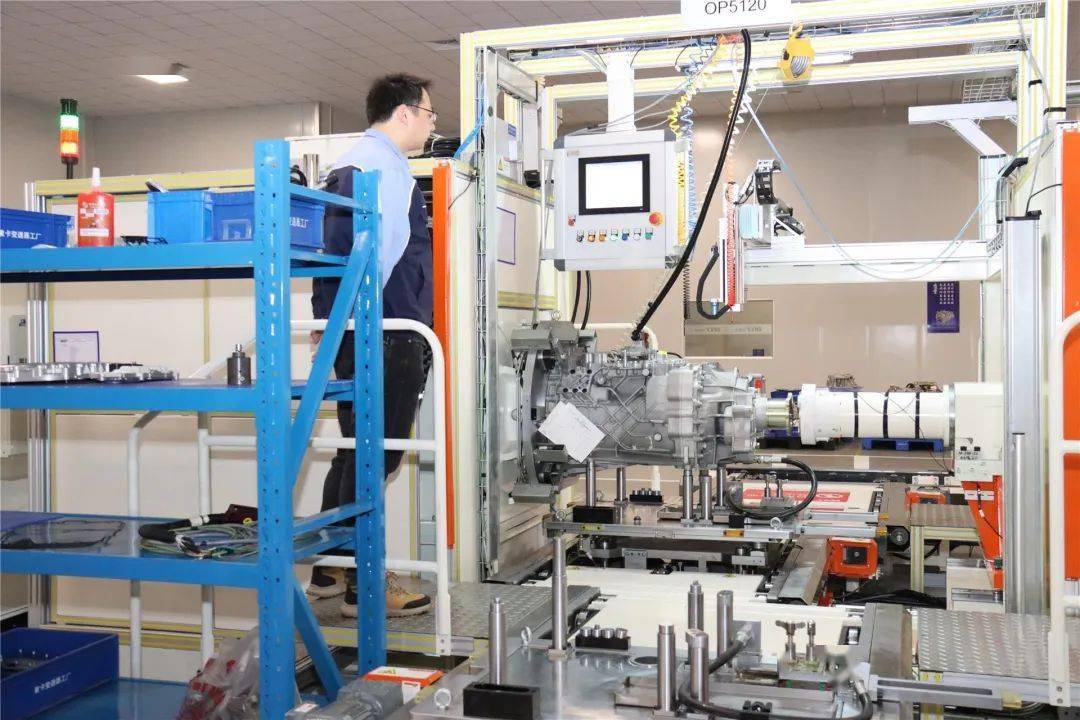 企业_生产线_万里扬