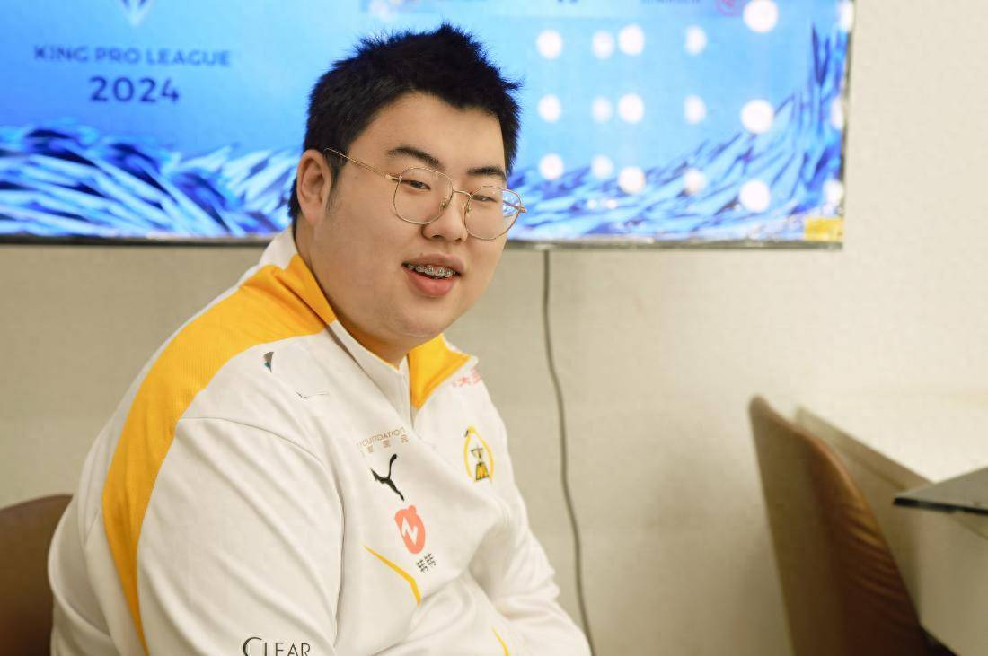 狼队小胖回应改ID 来自搜狐网