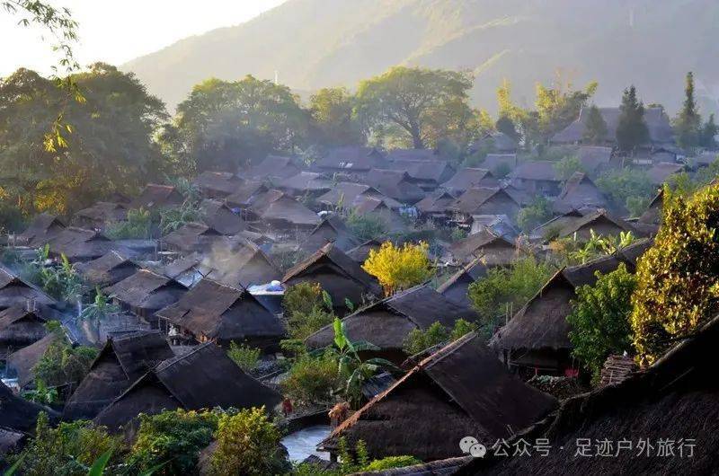 然后去拜访城内精美的【广允缅寺】,作为南传上座部佛教的三大寺院之