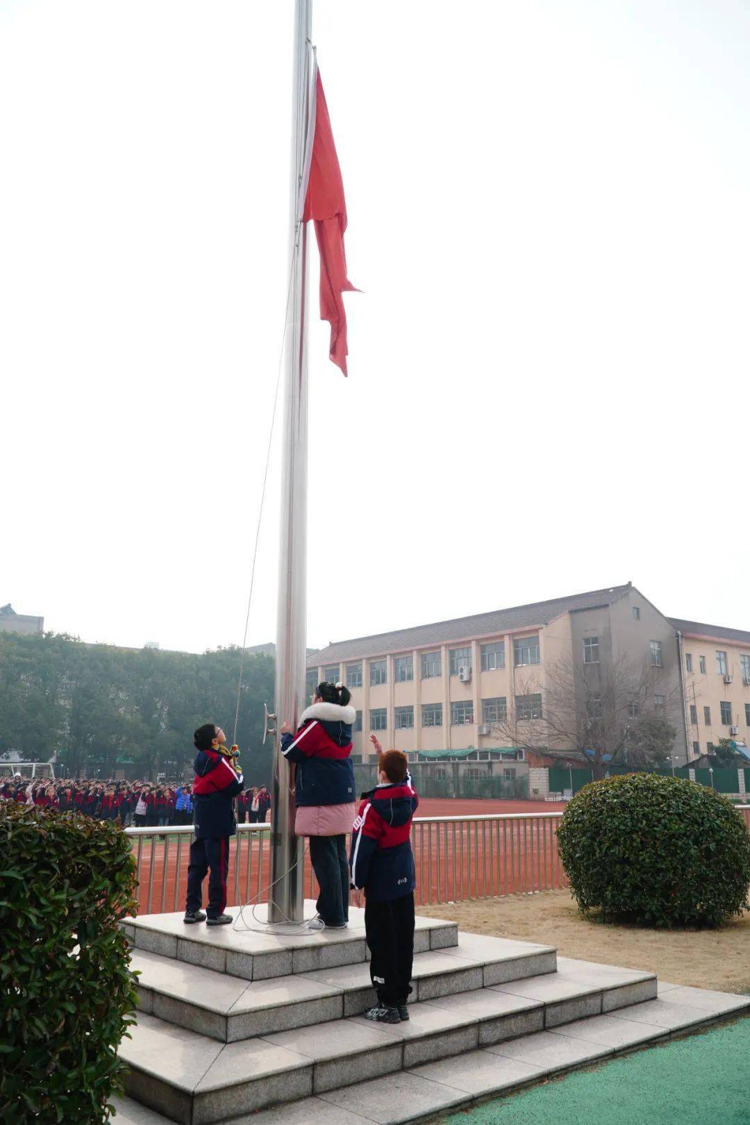 2月26日上午,无锡市长安中心小学举行了隆重