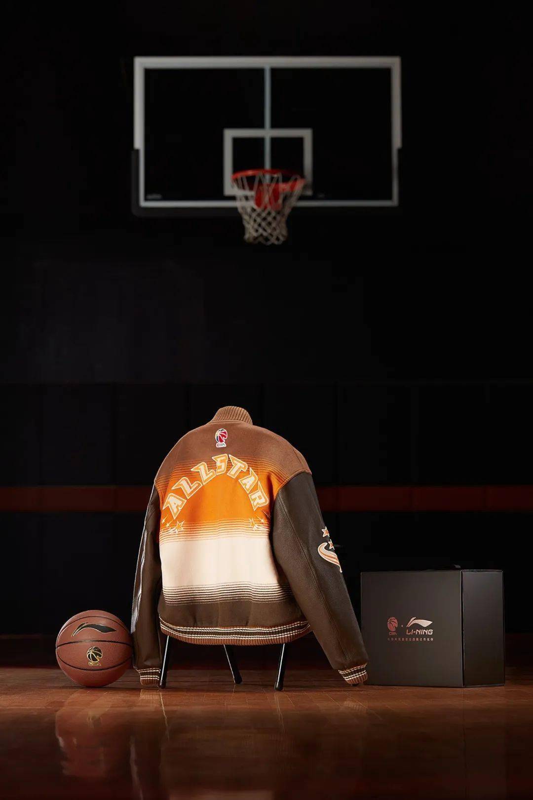 中国人寿扣篮大赛:矣进宏(北控),曾凡博(北京),梅克(福建),李弘权