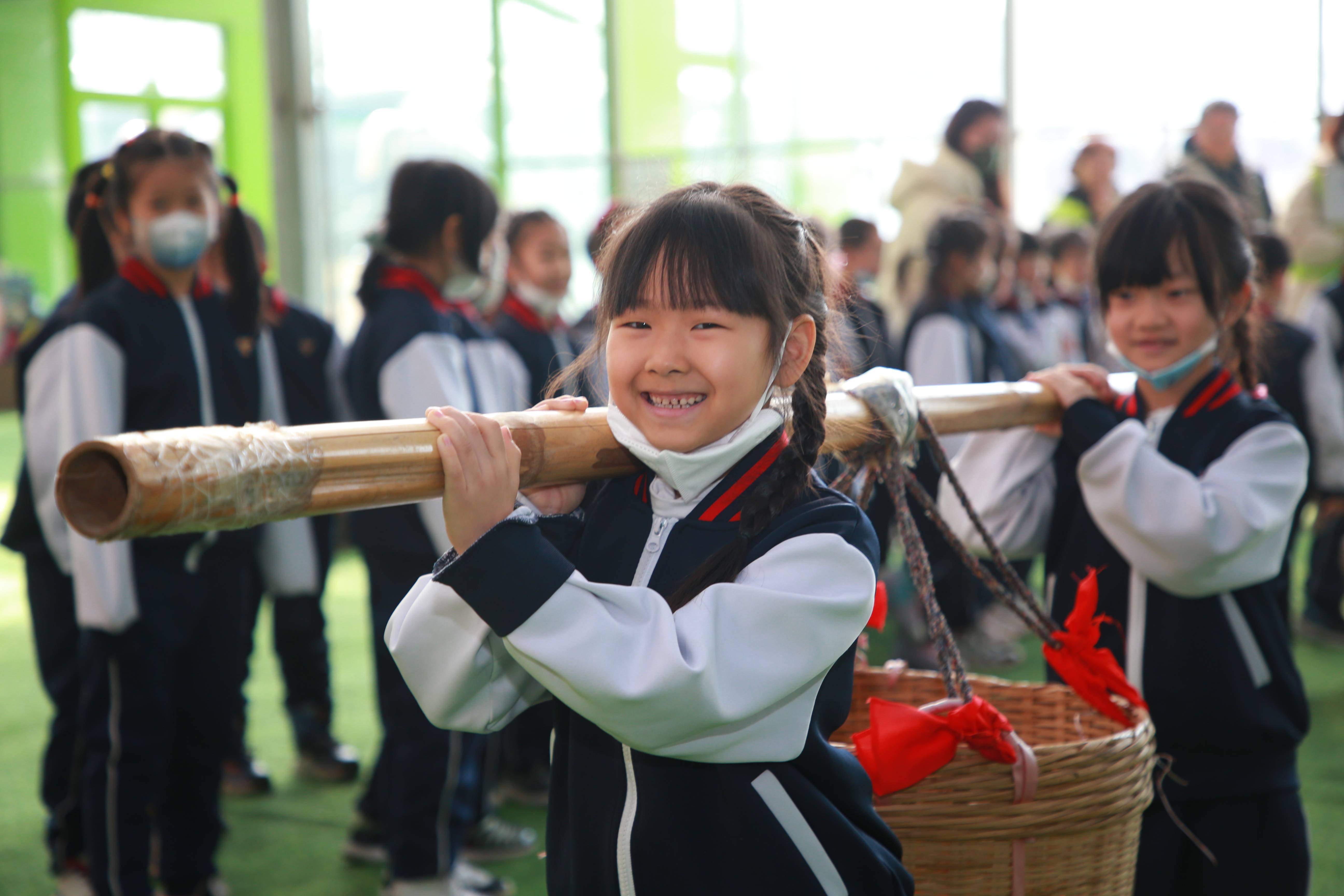 东城区灯市口小学学生走进北京农趣大观园