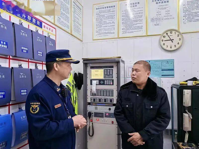 玉州消防救援大队深入"两会"涉会酒店开展消防安全专项检查_进行了