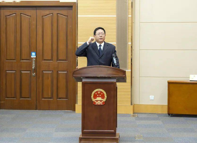 副区长肖立,区监察委员会主任高路,区人民法院,区人民检察院负责人