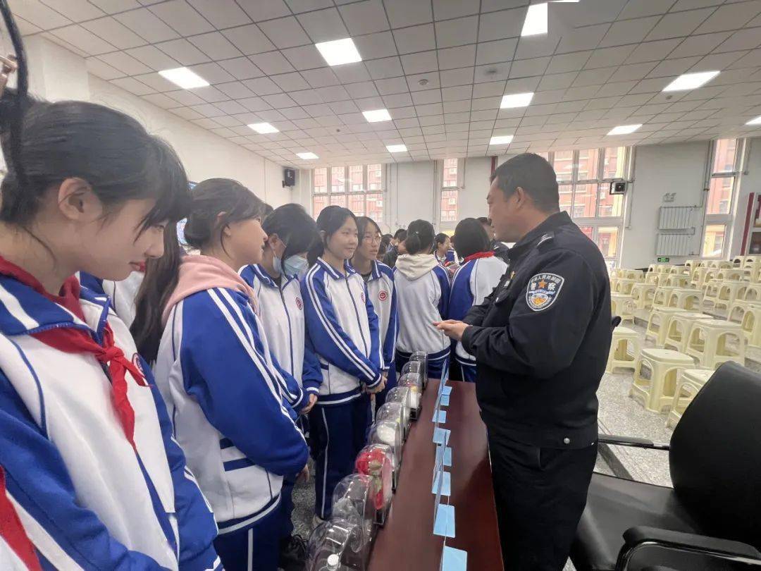【关爱保护未成年人健康成长】天津市第二十八中学开展"护航青春 远离