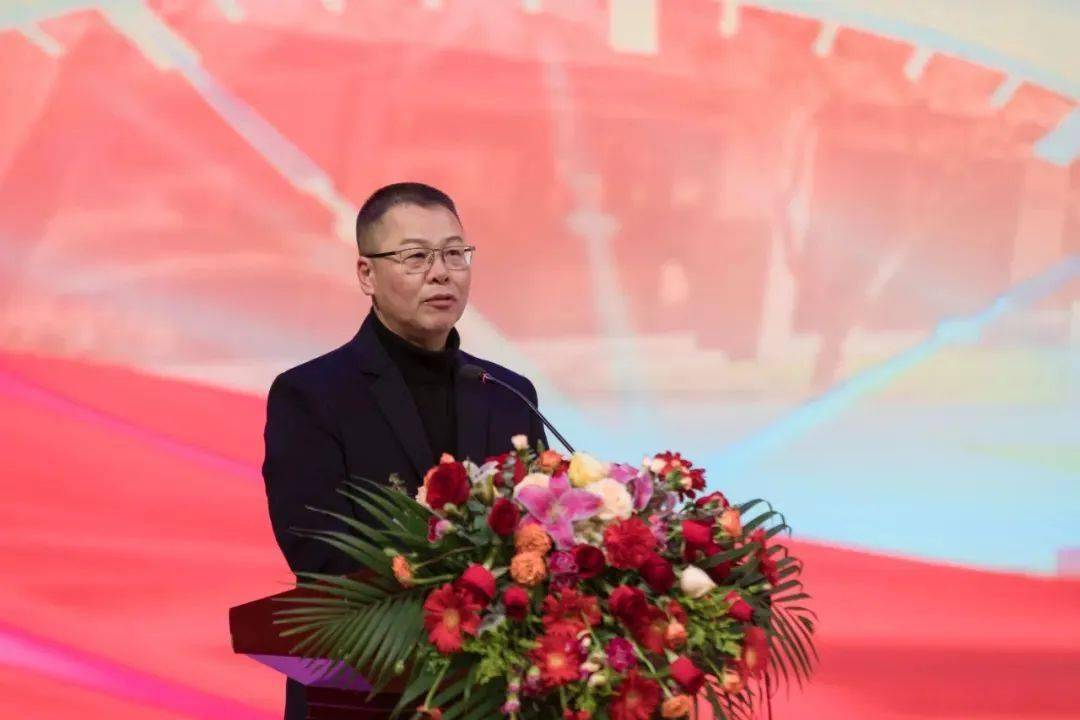 生活一半是问题,一半是答案温州市龙湾中学祝愿龙年的你们——为梦想