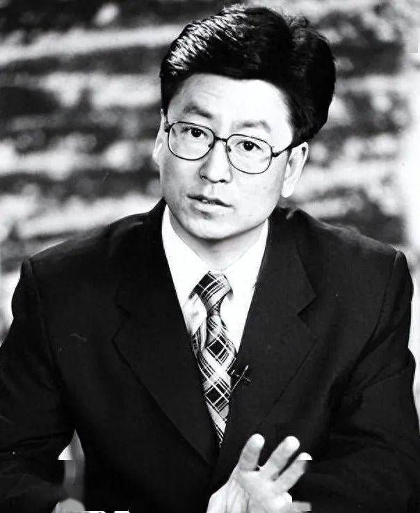 (后更名为《新闻周刊》),《央视论坛》,《新闻会客厅》,《焦点访谈》