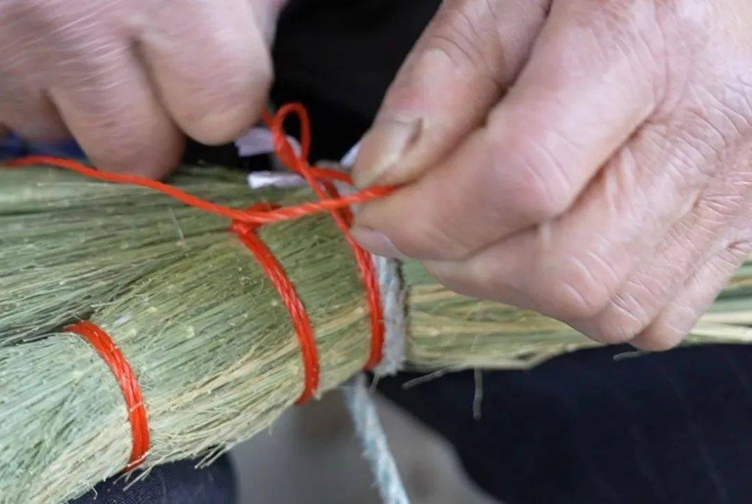 宝应老手艺 | 儿时记忆里的手编笤帚【附视频】