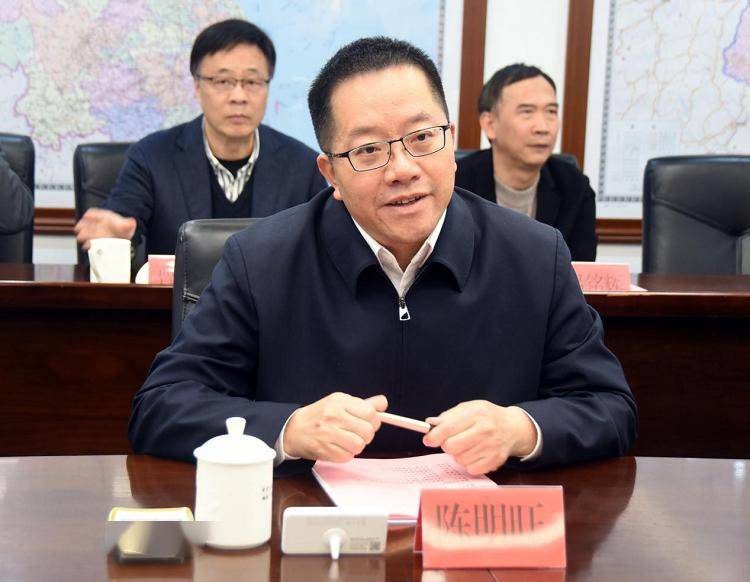 2月28日,龙岩市委书记余红胜