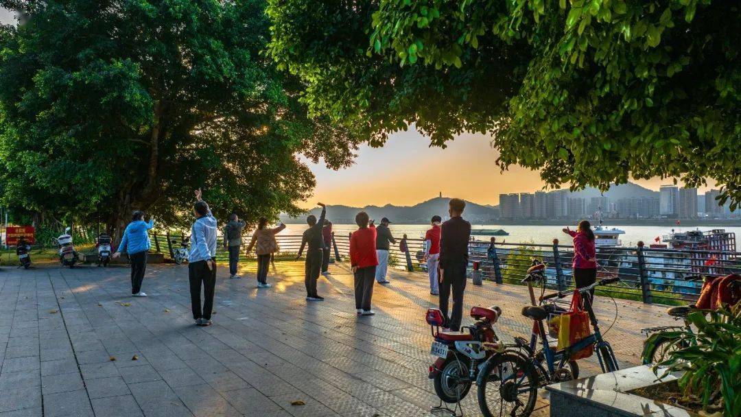 骑车踏青江口河鲜,烟火老街亲子骑行,勇敢探索高要明珠广场公园这里江