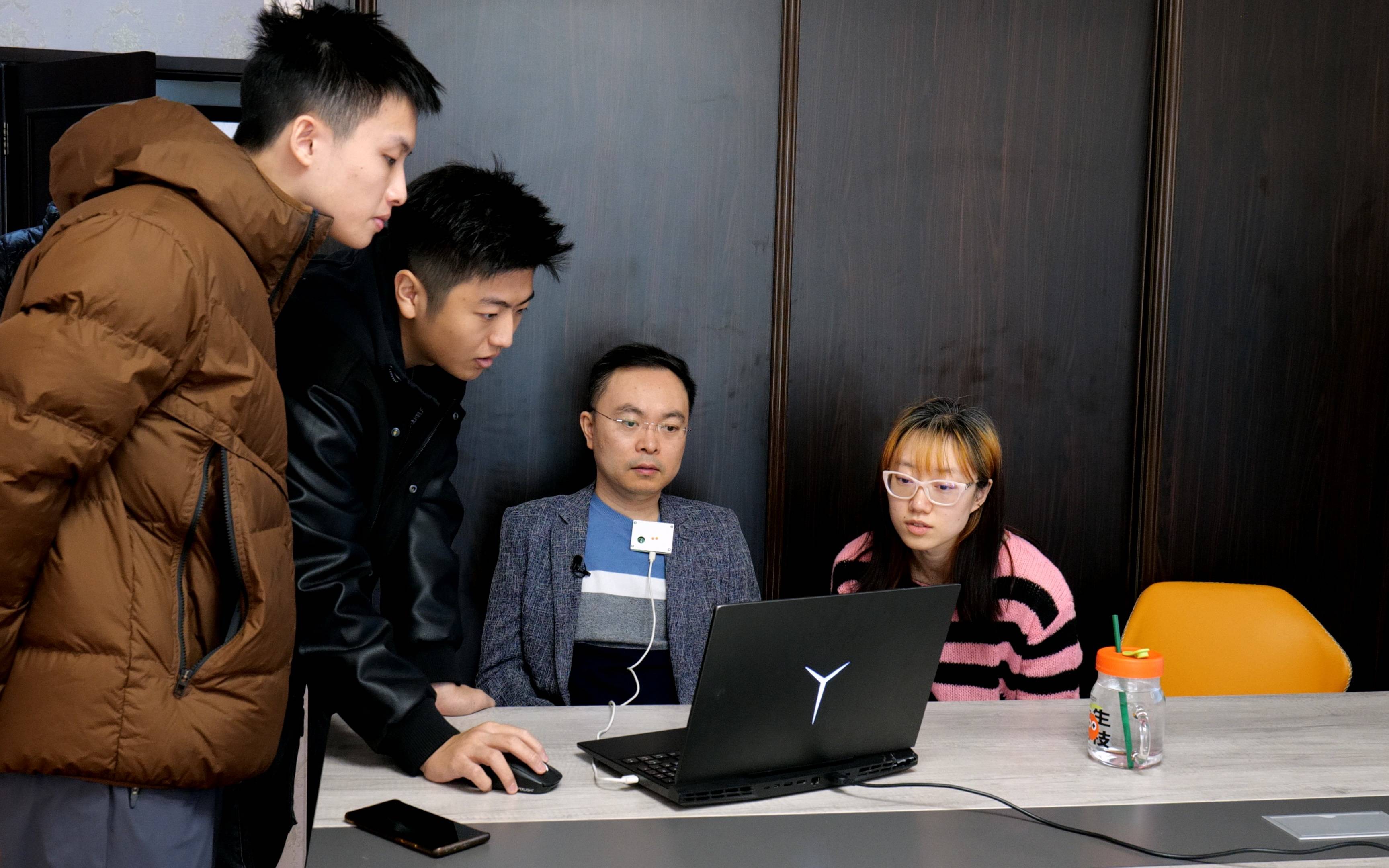 蔡磊:一个渐冻症患者的绝地求生_工作_功能_团队