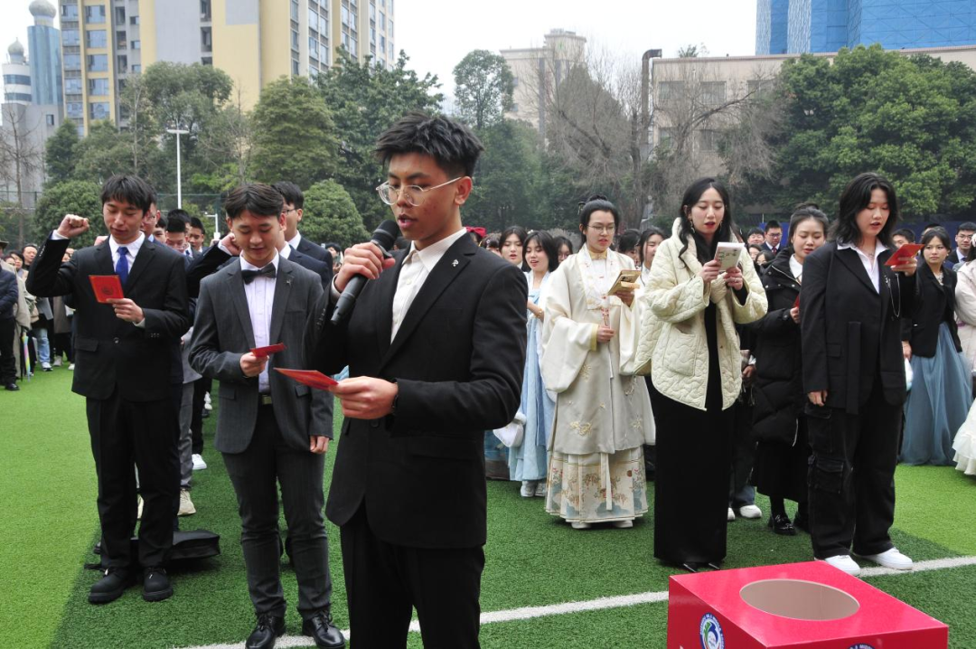 【青春绳溪】决胜六月 礼赞青春——成都八中2024届高考百日冲刺誓师