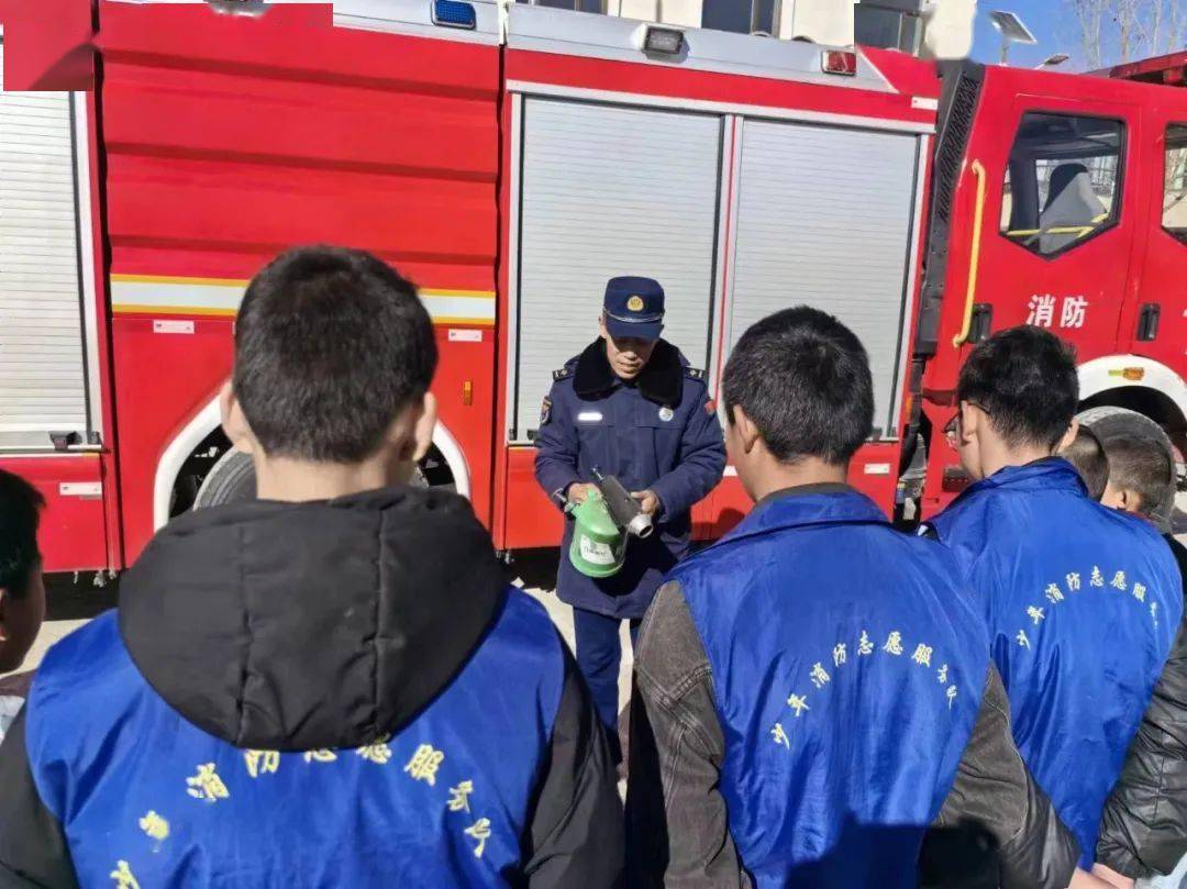 别样的少年消防志愿服务队_安置点_群众_滩村