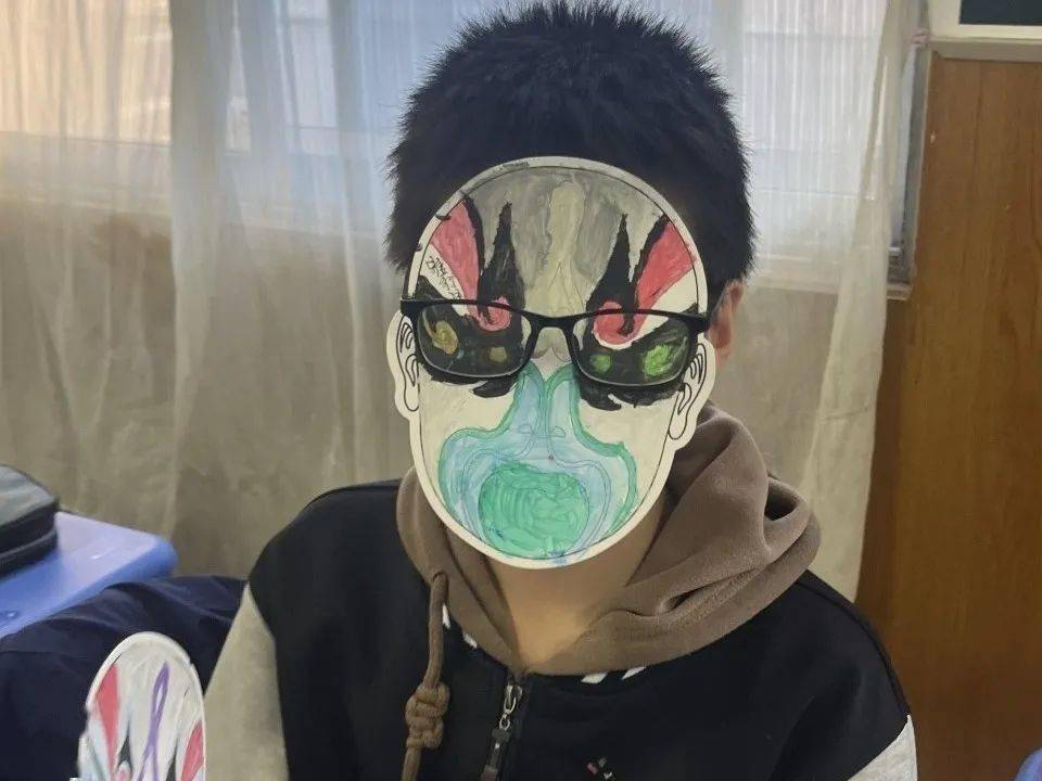 美育实践课|营口市第十一中学——崇尚传统文化之美_活动_剪裁_脸谱