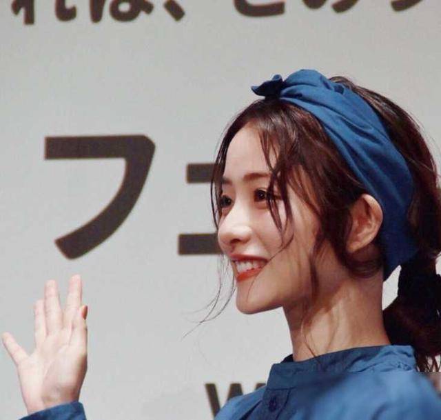 石原里美写真欣赏_挑战_表演_演艺