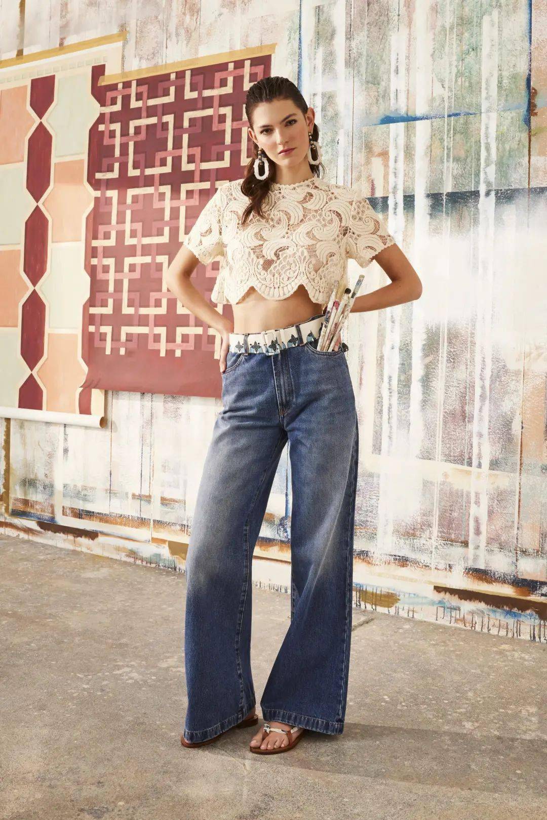 确实,那些说阔腿裤过时了的,都是骗你买几十块钱一条裤子的人_身材