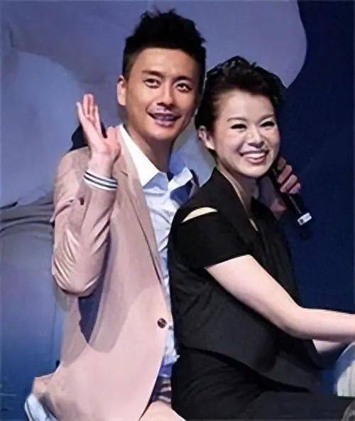 难怪胡杏儿头也不回,看黄宗泽对她无招架之力_女性_社会_工具