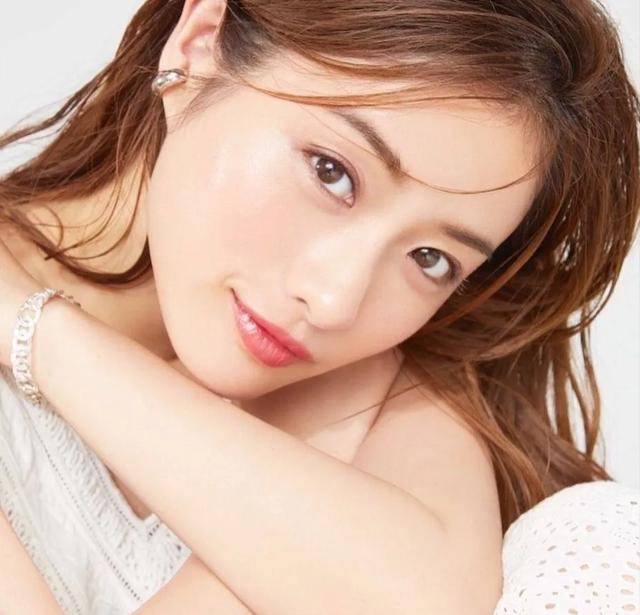 别看啦!你也是顶不住滴!岛国极品—石原里美写真赏_作品_魅力_力量