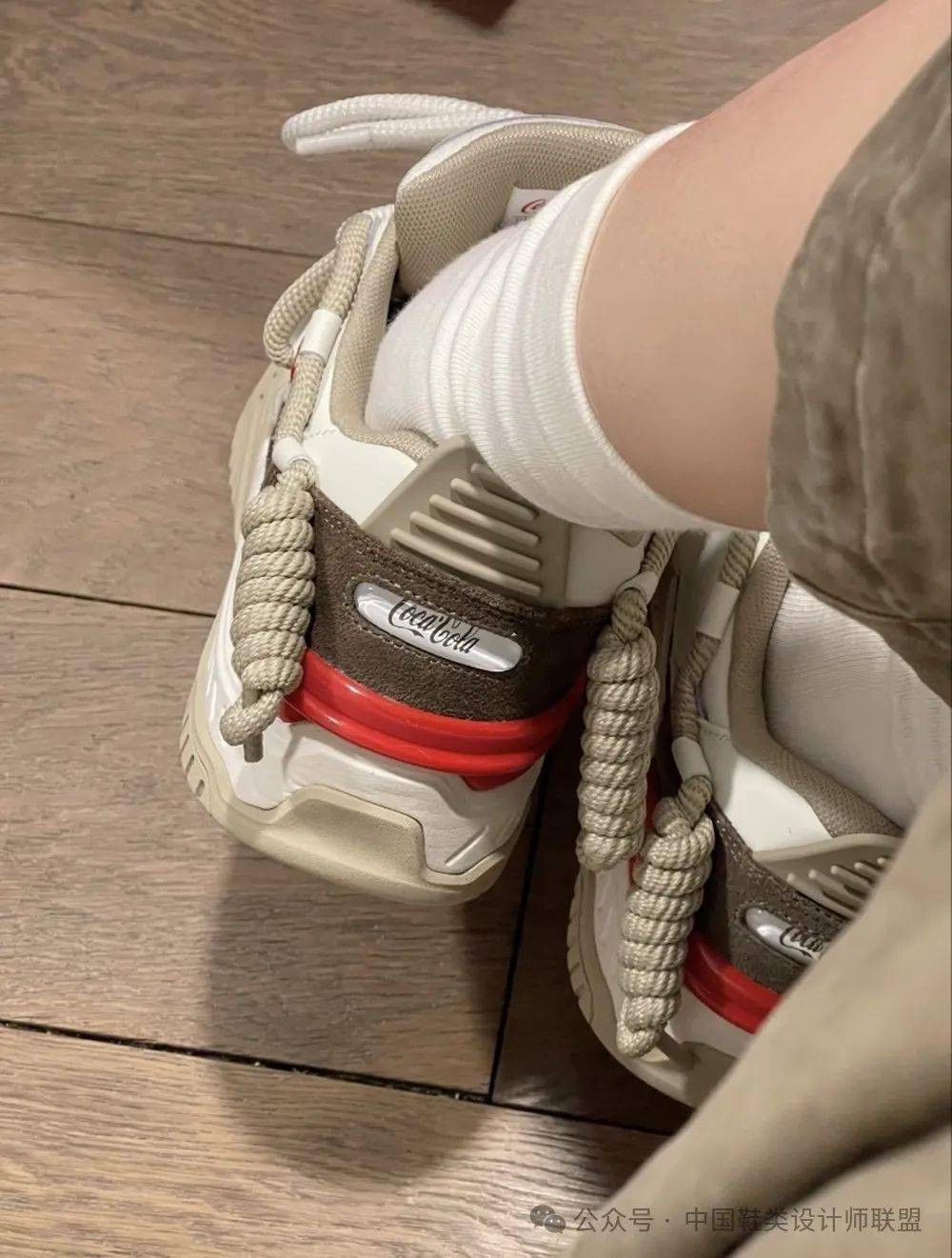 鞋设丨可口可乐绑绳面包鞋_品牌设计_合作_客户