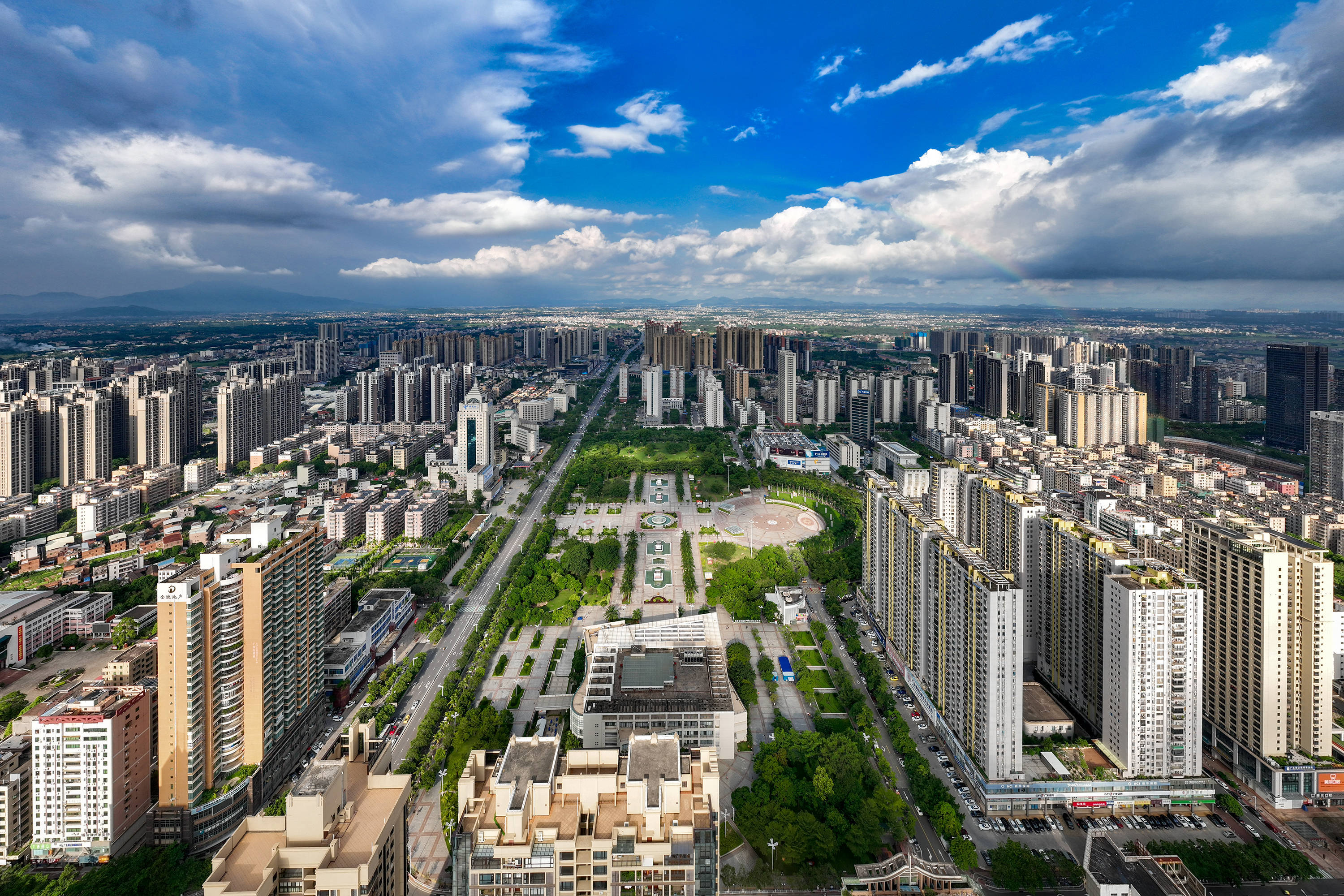 面对新的一年,茂名市已设定了明确的经济发展目标:地区生产总值增长5%