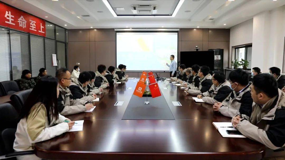 预告周日2142山东电视台新闻频道应急在线四到位五从严六必究安全生产