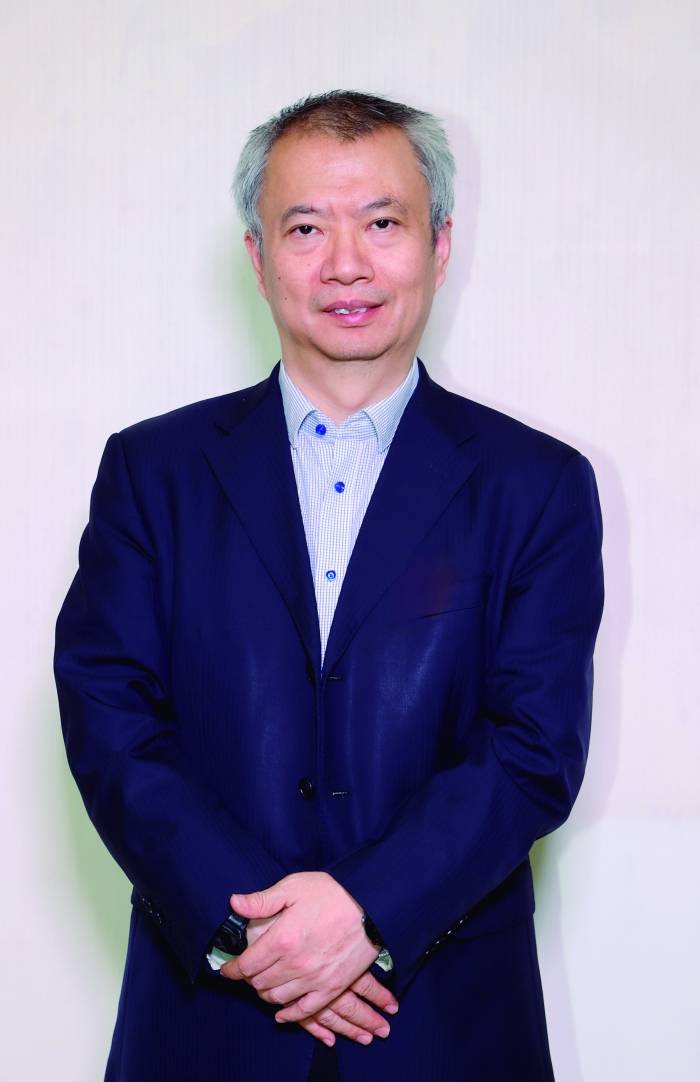 全国人大代表中核集团总工程师罗琦加快实施三步走战略提升中国核能