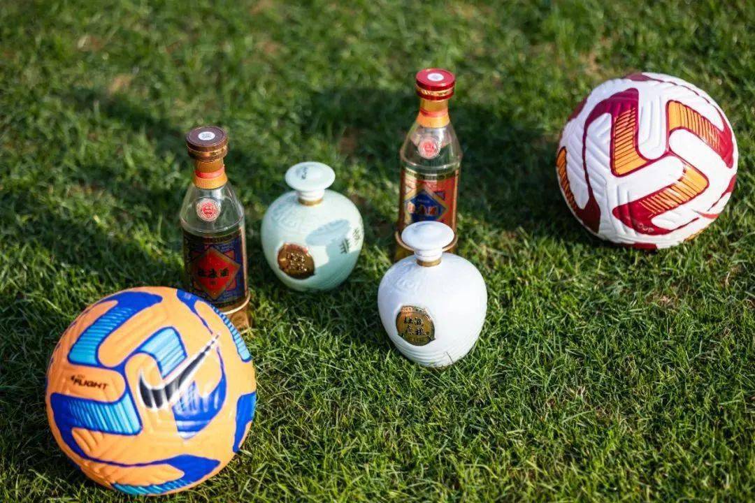 赛季_品牌_冠名