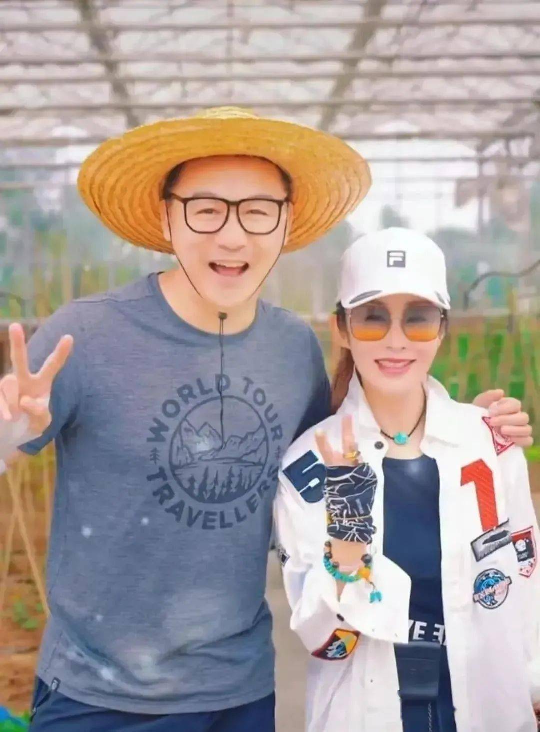 家喻户晓的中国著名演员被曝靠送外卖谋生_高虎_黄渤_网友