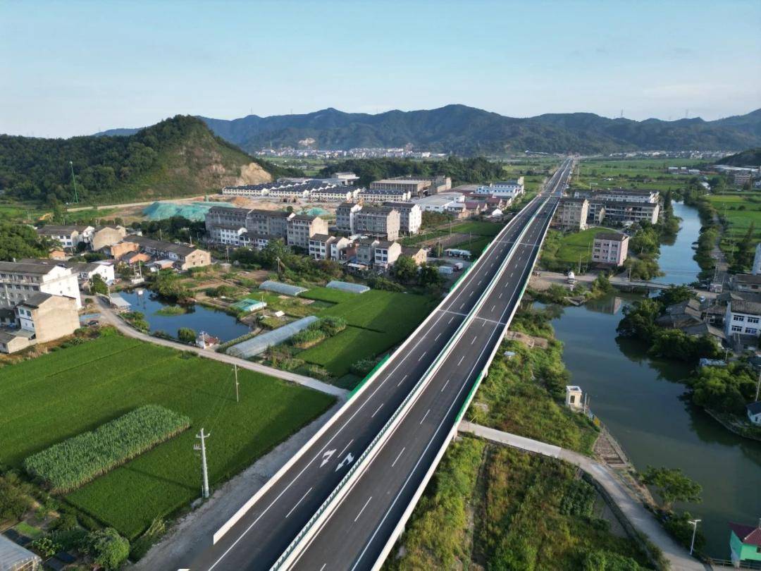 余姚至温岭公路黄岩北城至温岭泽国段院桥支线工程,是黄岩交通史上首