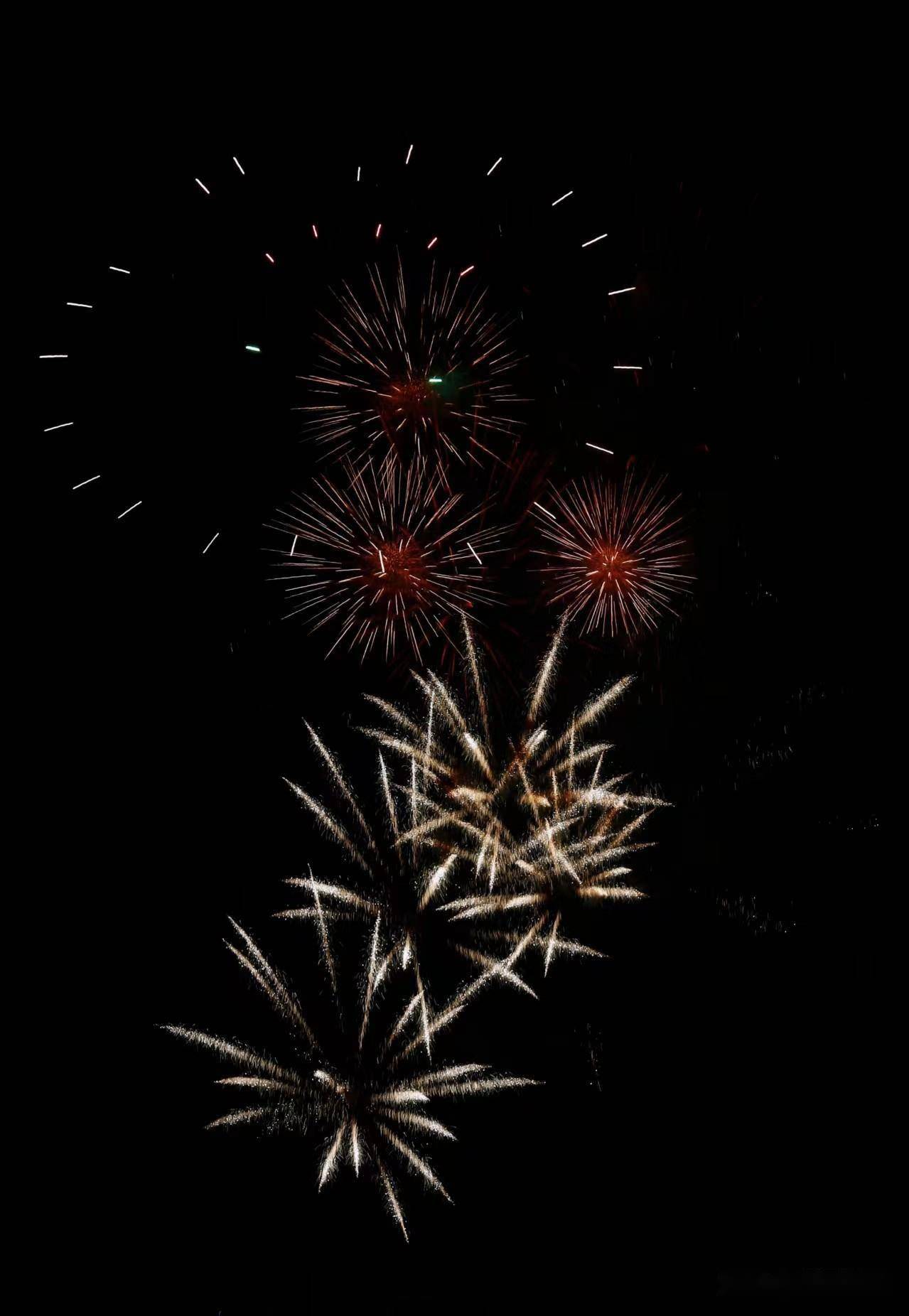 龙腾盛"焰" 华彩环州——环县烟花焰火晚会超"燃"上演