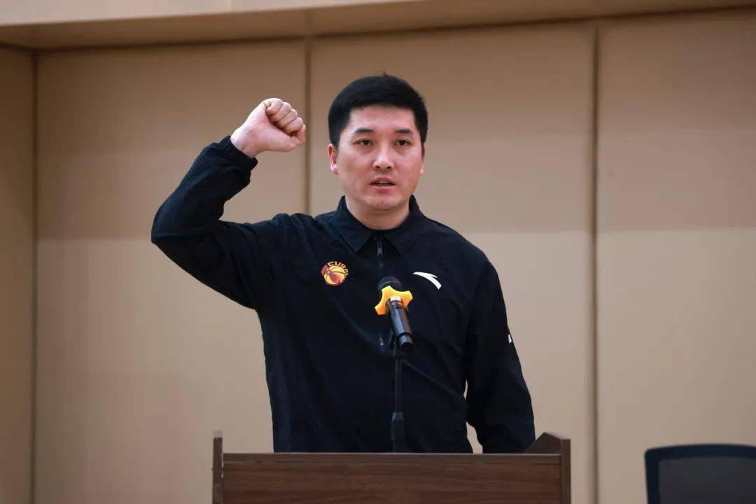 梦想当"燃"·"活"力全开 | 篮球少年集结,诠释热